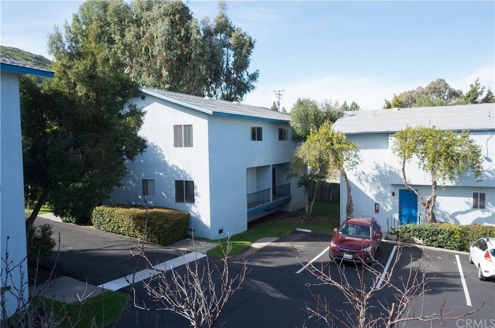 3260 Rockview Place in San Luis Obispo, CA - Foto de edificio