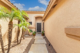 3465 E Parkview Dr in Gilbert, AZ - Foto de edificio - Building Photo