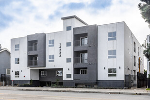 14222 Victory Blvd Apartments