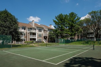 The Elms at Oakton in Fairfax, VA - Building Photo - Building Photo