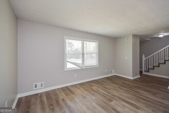 6950 Carleen Ct in Stonecrest, GA - Building Photo - Building Photo