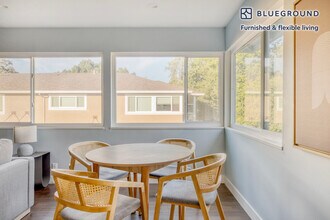 743 Roble Ave in Menlo Park, CA - Building Photo - Building Photo