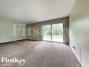 42 Deerpath Rd in Matteson, IL - Building Photo - Building Photo