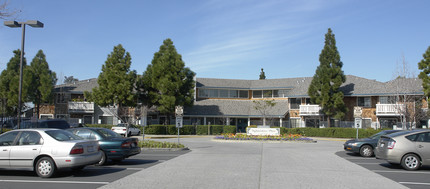 Independence Plaza in Alameda, CA - Building Photo - Building Photo