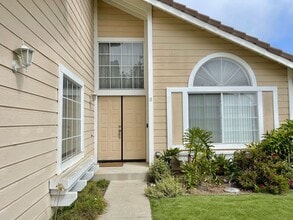 1951 Devonshire Dr in Oxnard, CA - Building Photo - Building Photo