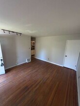 10421 Renfrew Dr in St. Louis, MO - Building Photo - Building Photo