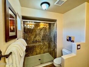 655 W Vistoso Highlands Dr, Unit 228 in Oro Valley, AZ - Foto de edificio - Building Photo