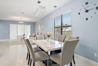 5420 Quiet Lake Pl in Westlake, FL - Building Photo - Building Photo