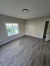 15820 NW 39th Ct in Opa Locka, FL - Building Photo - Building Photo