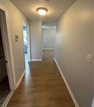 28 Lexington St, Unit 2 in Fall River, MA - Foto de edificio - Building Photo