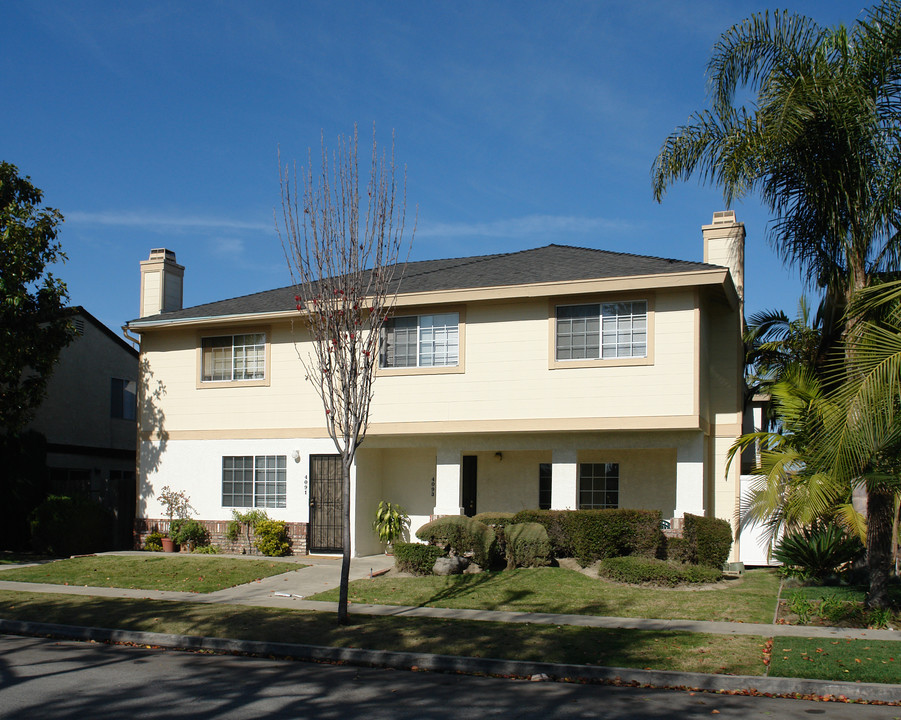 4091-4093 Howard Ave in Los Alamitos, CA - Foto de edificio