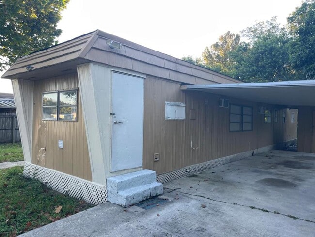 6954 Pompeii Rd in Orlando, FL - Building Photo - Building Photo