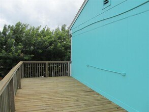 903 16th St in San Leon, TX - Building Photo - Building Photo