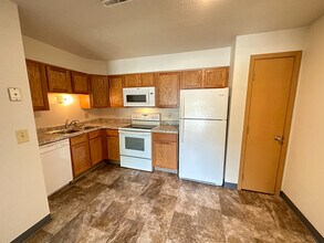 4606 Ontario St in Ames, IA - Building Photo - Building Photo