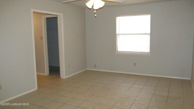 2411 93rd Pl in Lubbock, TX - Building Photo - Building Photo