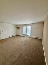 110 Losson Rd, Unit 17-03 in Cheektowaga, NY - Building Photo - Building Photo