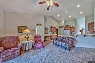 1358 Chichester Dr in Gardnerville, NV - Foto de edificio - Building Photo