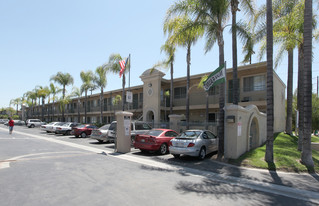 Bella Vista Apartments