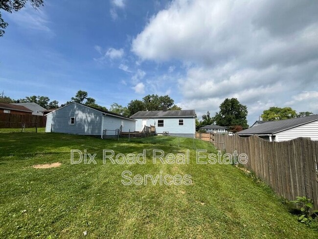 2009 Brell Dr in Middletown, OH - Building Photo - Building Photo