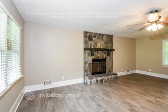 165 Curtis Cove in Canton, GA - Foto de edificio - Building Photo