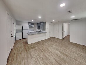621 S Retta St in Fort Worth, TX - Building Photo - Building Photo