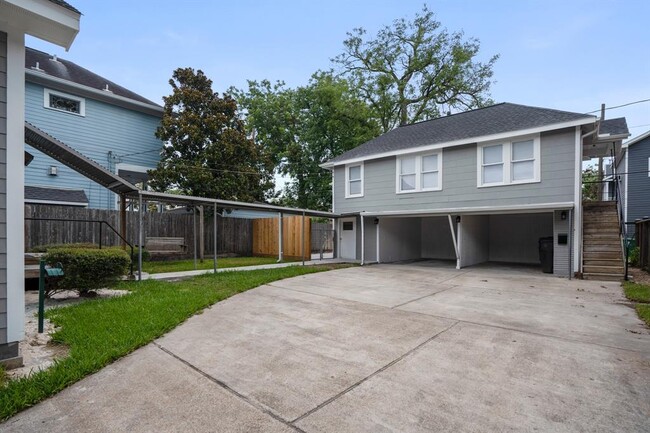 property at 1536 Columbia St