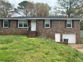 2620 Thornhill Rd NW in Huntsville, AL - Building Photo