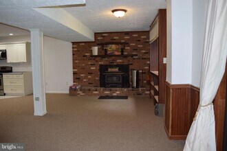 7023 Kelly Rd in Warrenton, VA - Building Photo - Building Photo