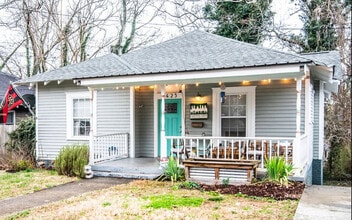 1423 Fairbanks St SW in Atlanta, GA - Building Photo - Building Photo