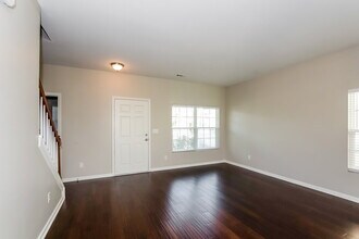 114 Farmers Folly Dr in Mooresville, NC - Foto de edificio - Building Photo
