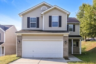 802 Wesley Alan Ln in Charlotte, NC - Building Photo