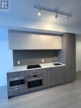 36 Olive Ave in Toronto, ON - Building Photo - Building Photo