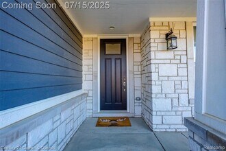 47749 Fieldstone Dr in Northville, MI - Building Photo - Building Photo