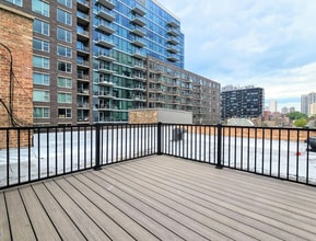 1223 N La Salle Dr, Unit D4 in Chicago, IL - Foto de edificio - Building Photo