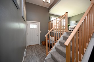 1912 Cardinal Dr in Waukesha, WI - Building Photo - Building Photo