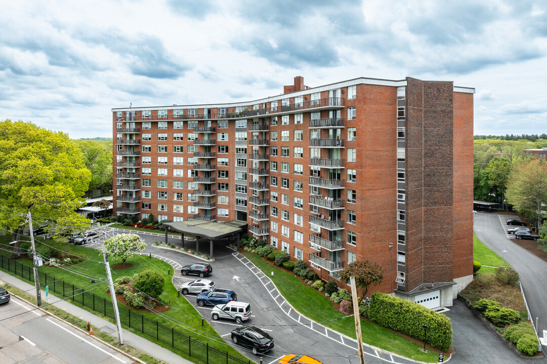 Imperial Towers in Chestnut Hill, MA - Building Photo