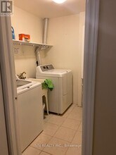 3197 Oakview Rd in Mississauga, ON - Building Photo - Building Photo