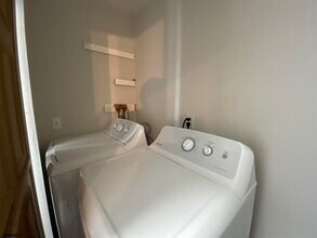 29 Bartram Ave in Atlantic City, NJ - Building Photo - Building Photo