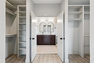 2767 Vienna St in New Orleans, LA - Foto de edificio - Building Photo