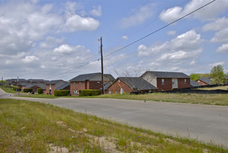 Victoria Place in Athens, TX - Foto de edificio - Building Photo