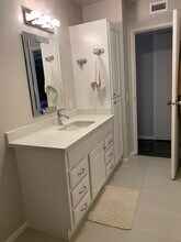 1950 S Palm Canyon Dr, Unit 127 in Palm Springs, CA - Building Photo - Building Photo