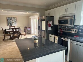17265 Lake Park Rd in Boca Raton, FL - Building Photo - Building Photo