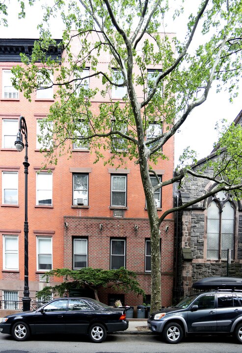 419 Clinton St in Brooklyn, NY - Foto de edificio