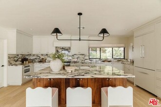 2138 Banyan Dr in Los Angeles, CA - Foto de edificio - Building Photo