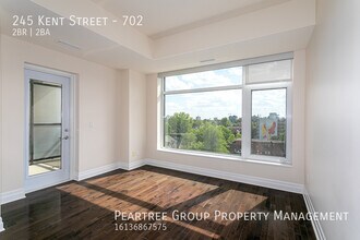 245 Kent St in Ottawa, ON - Building Photo - Building Photo