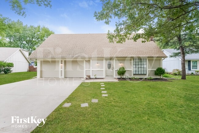 property at 14128 S Summertree Ln