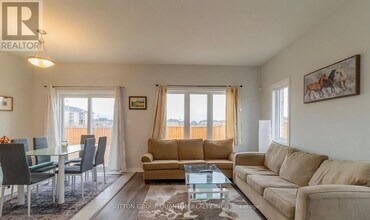 45 Sycamore St in Welland, ON - Building Photo - Building Photo