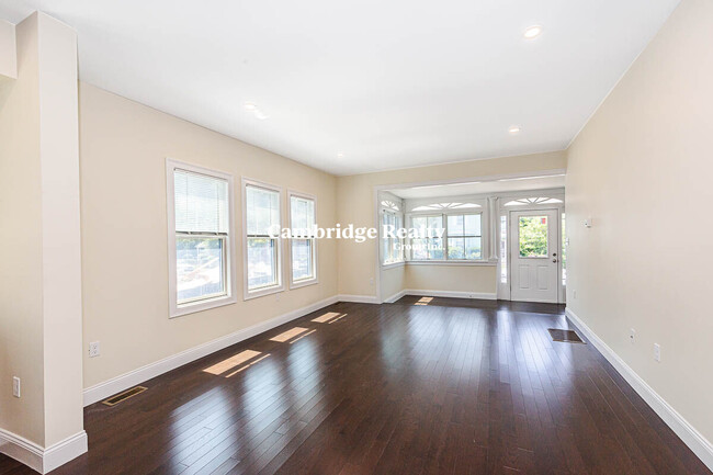 120 Jerome St, Unit T