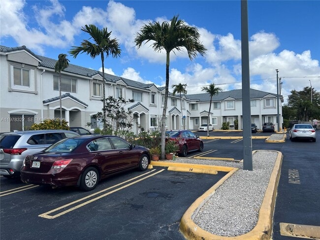 110 SW 109th Ave in Miami, FL - Building Photo - Building Photo