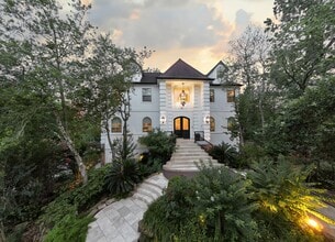 1 Magnolia Bend Dr in Houston, TX - Building Photo - Building Photo